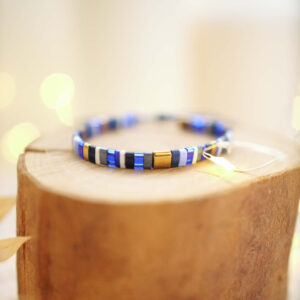 bracelet en verre carré bleu